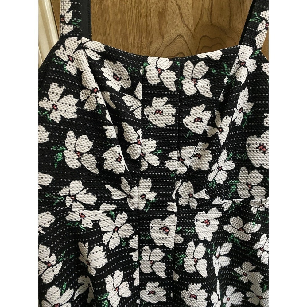 Torrid Women's Fit & Flared Textured Floral Skater Dress Size 16 Black Peplum - Picture 2 of 14